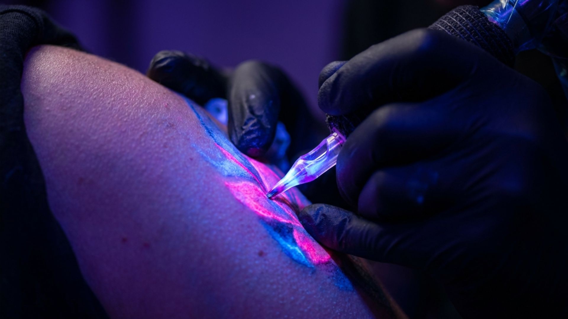 Neonowy tatuaż UV Warszawa